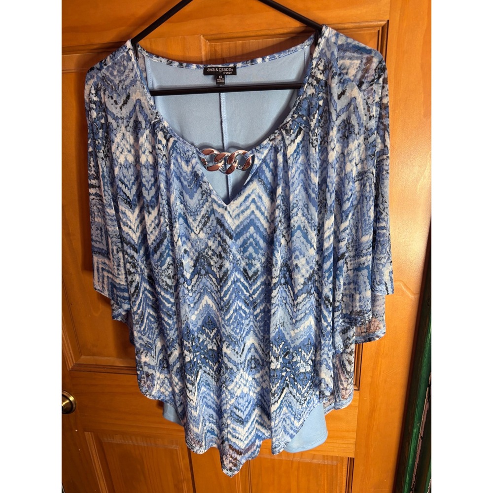 Ava & Grace Woman Blue Chevron Layered Poncho Blouse Silver Chain Detail 1X